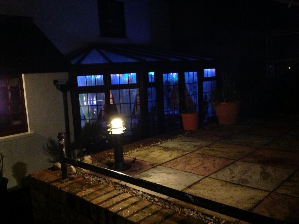 The Laurels Bed And Breakfast Cardiff Exteriör bild